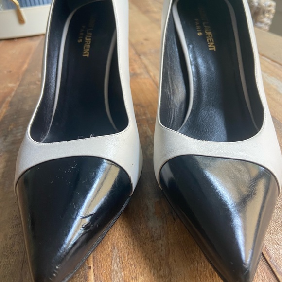 Stunning pair of Saint Laurent heels size 40/9 Run Cap-toe. - Picture 10 of 12
